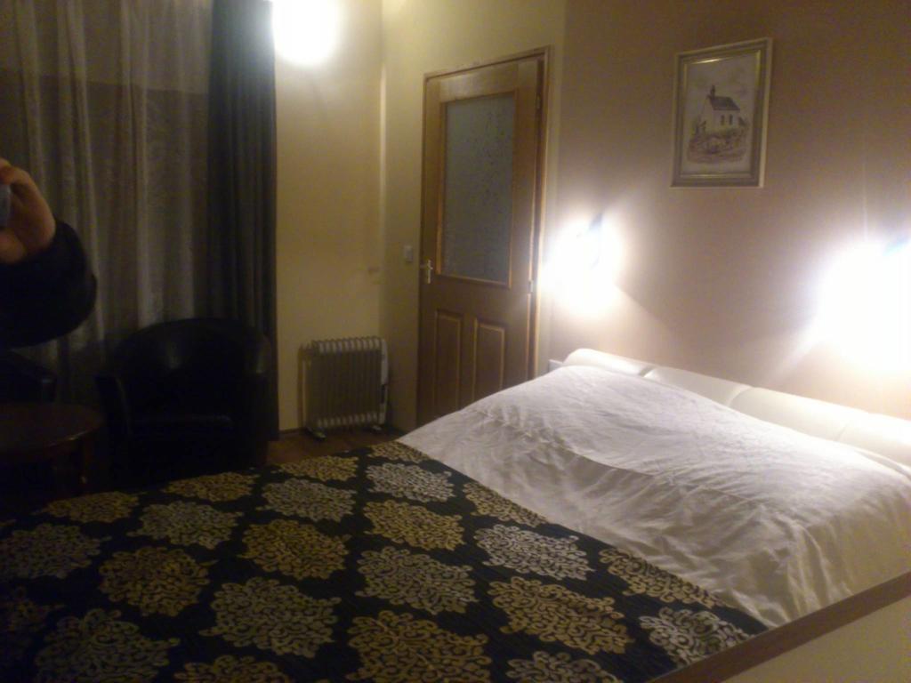 Szilvia Vendeghaz Hotel Korosszakal Szoba fotó